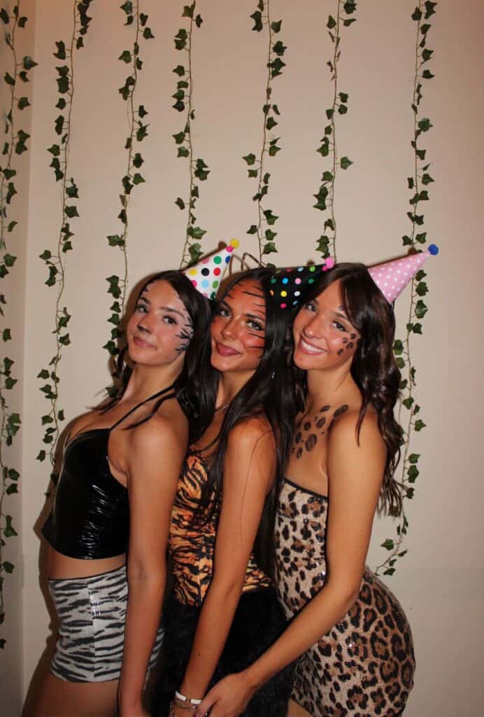 awesome trio halloween costume ideas