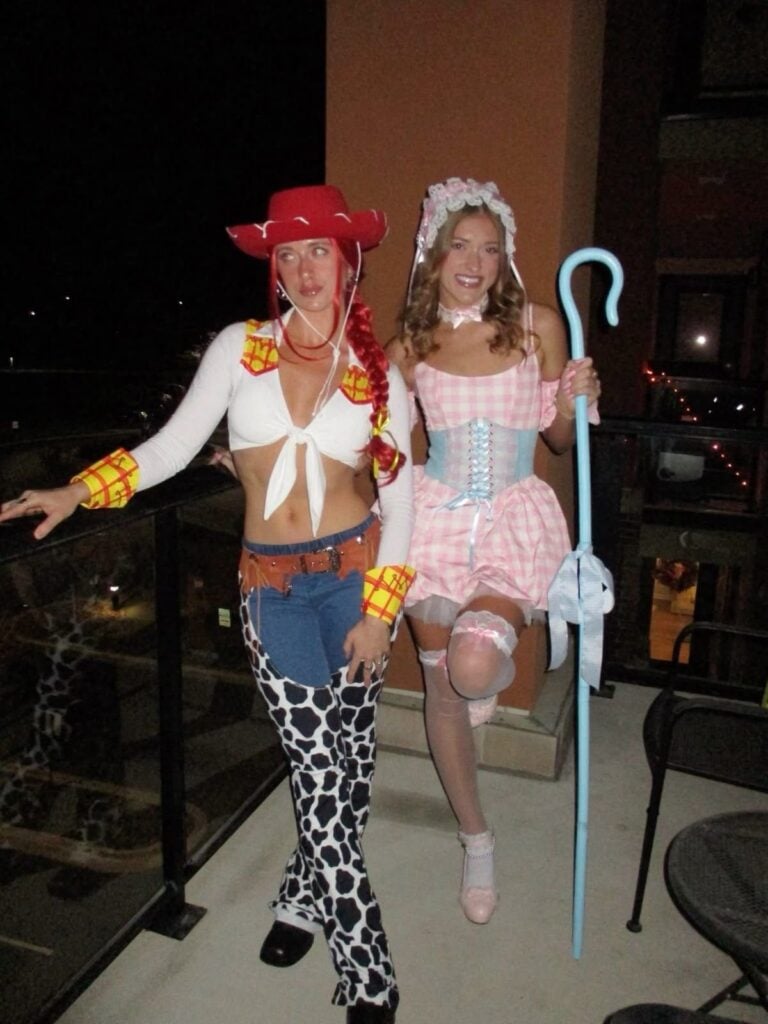 trendy duo halloween costumes