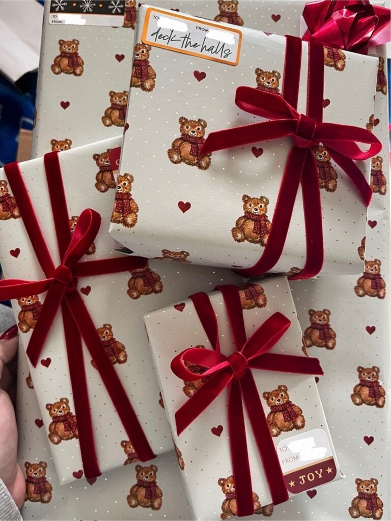 CHRISTMAS GIFT WRAPPING IDEAS