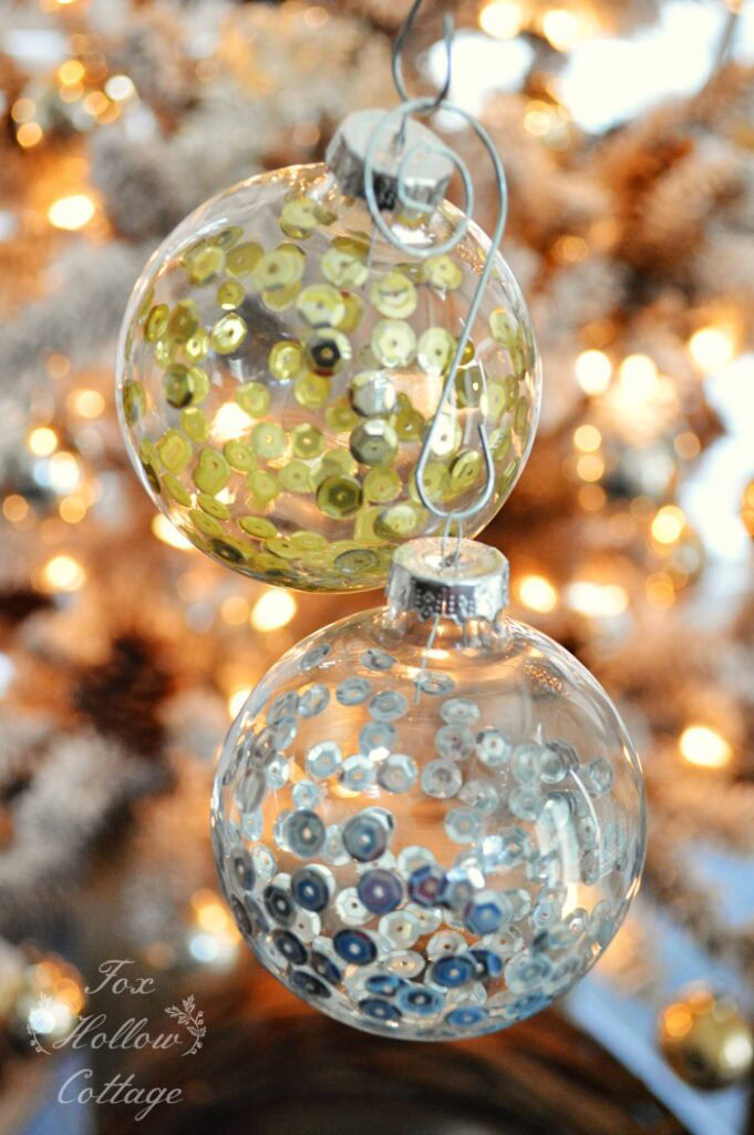 32 DIY CLEAR GLASS CHRISTMAS ORNAMENT IDEAS