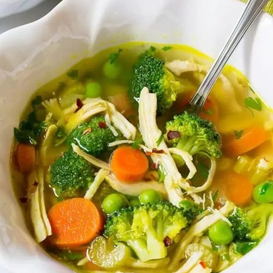 Sopa de desintoxicação de frango Sopa Detox de Frango