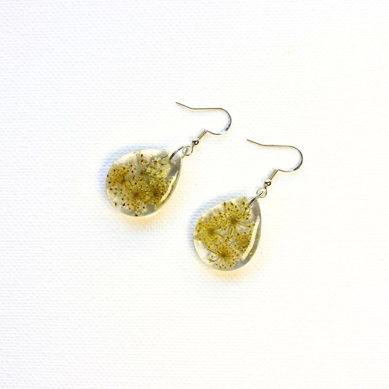RESEAR-(2)-Resize Resin Earrings - Lace Flower Sterling Silver - Image 1