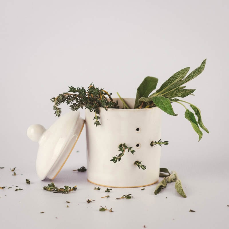 e8d2a66d-8631-4b24-a4c9-51e7df9b86c8.jpg SU Ceramic Herb Stripper - Image 1
