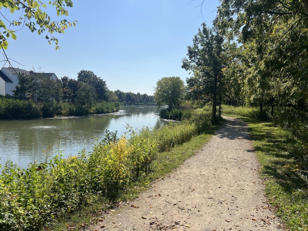 The trails in Streamwood can be lovely, such as here along a branch of Poplar Creek. It's one of the few unpaved trails.
