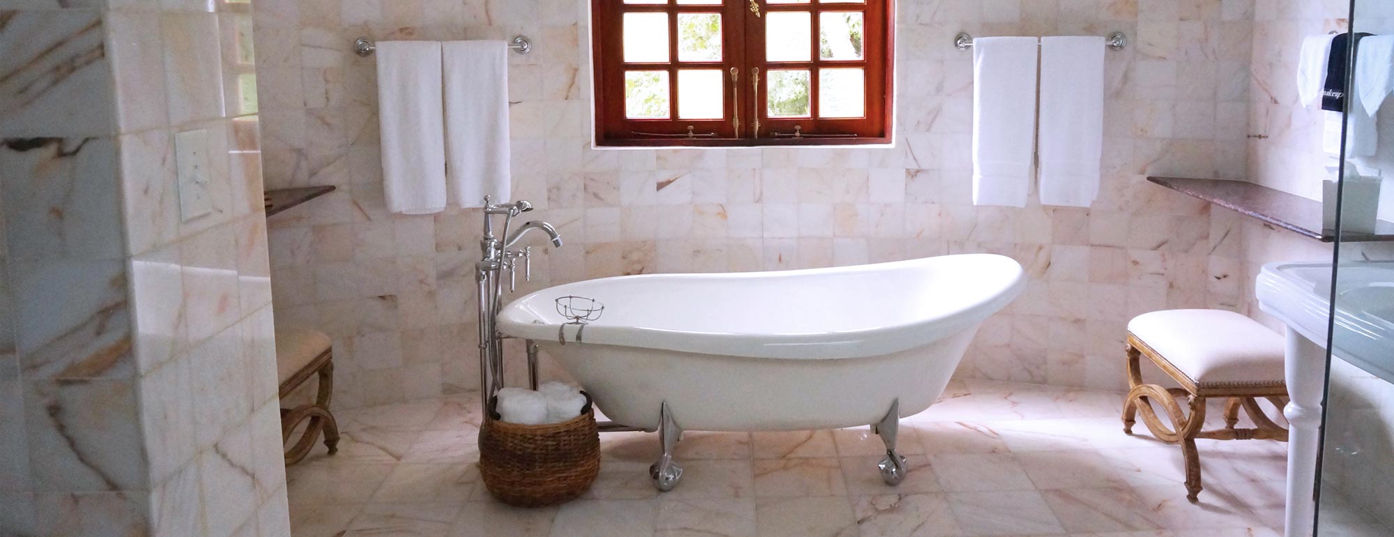 luxury-bathroom-renovations Luxury and Spa Bathrooms