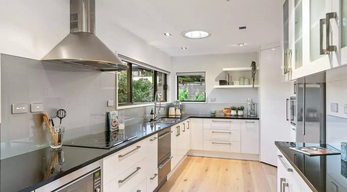 Superior-Renovations-Renovations-Auckland-18-1200x667 Todd Chandler's Full Home Transformation in St Heliers