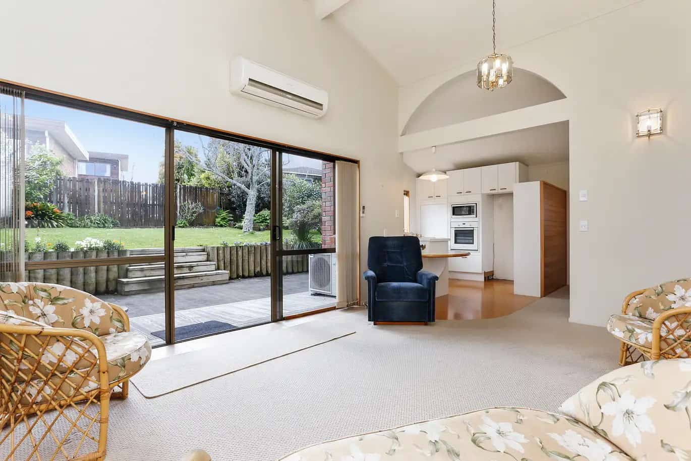 4680-H2180214-hires.16312-011 Full Renovation of a New Family Home in East Auckland