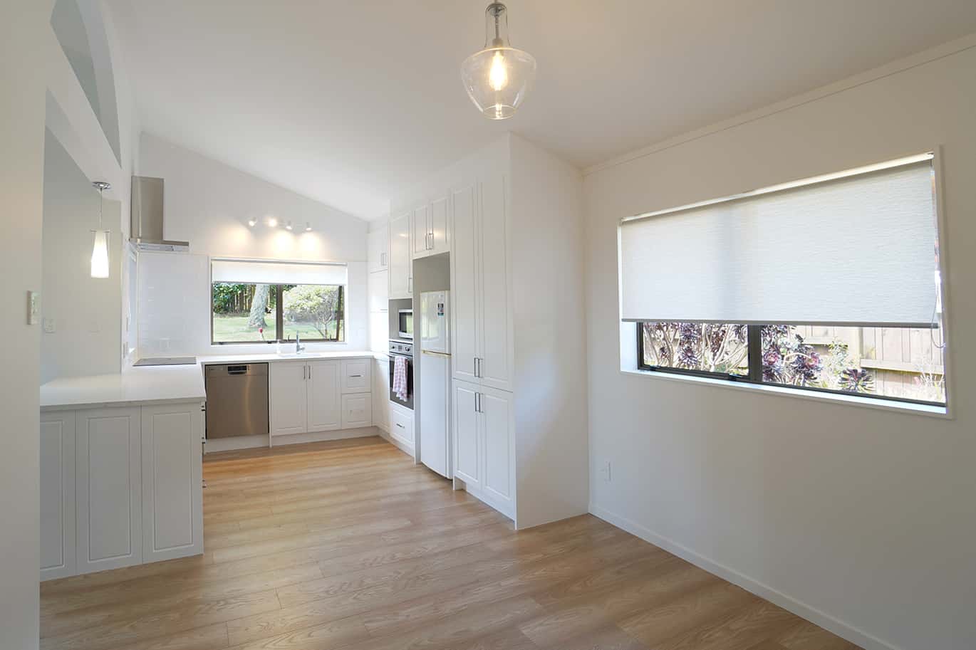design-kitchen-sasini1-1 Full Renovation of a New Family Home in East Auckland