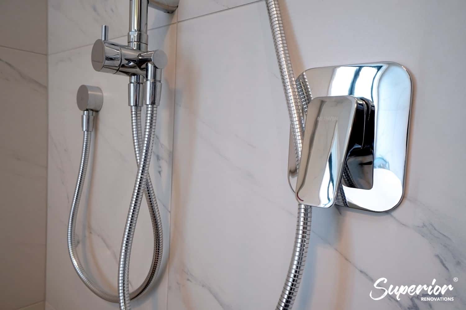 bathroom-renovation-north-shore-1-1 Modern Bathroom Renovation With a Dark Colour palette in North Shore, Auckland