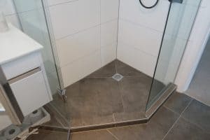 DSC06496-300x200 How To Make The Most Out Of Your Small Bathroom with Design