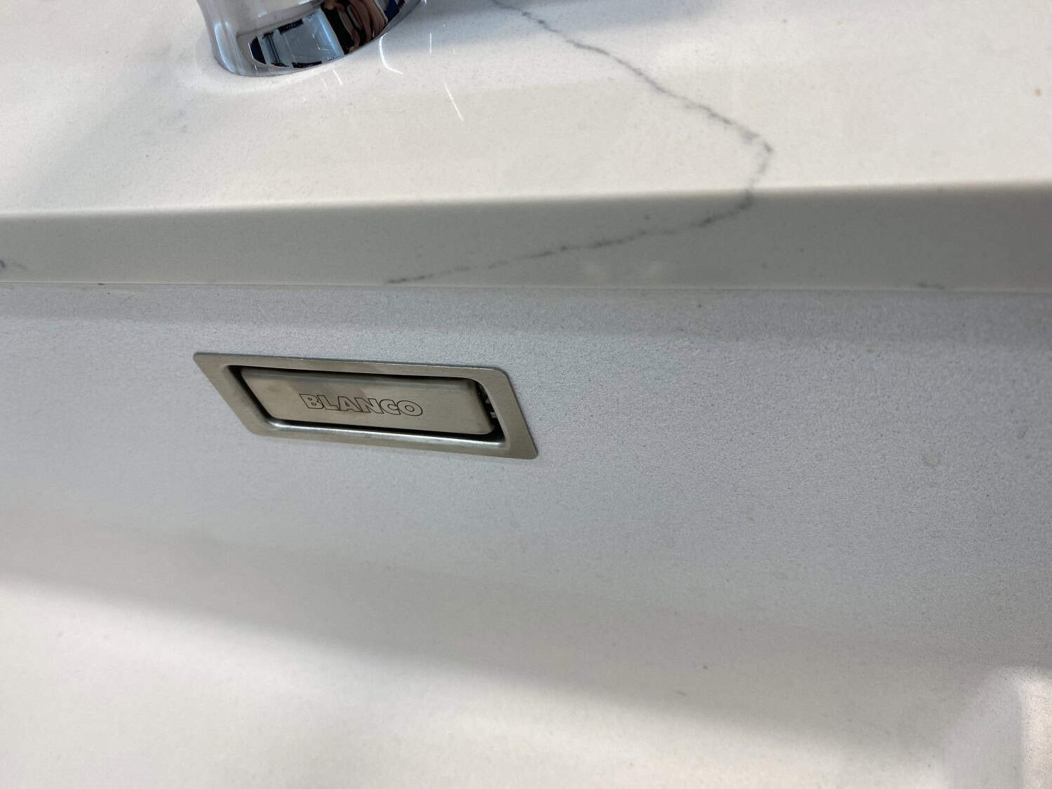 860e087f8cd220f94baf55d7a871c54 Kitchen Displays At Our Auckland Showroom: Detailed Breakdown