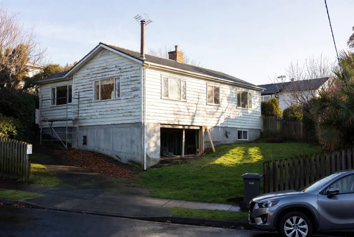 basement-conversion-2 Auckland Basement Conversion: Dig-Out, Close-In, House-Lift