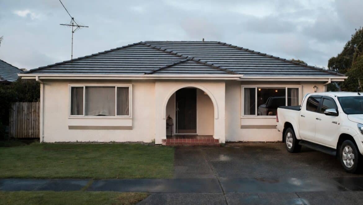 monolithic cladding 22 - Superior Renovations
