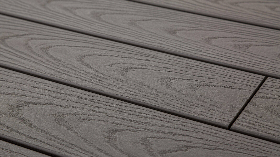 composite decking - Superior Renovations