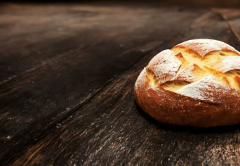 KENYÉR RETÚRJEGGYEL