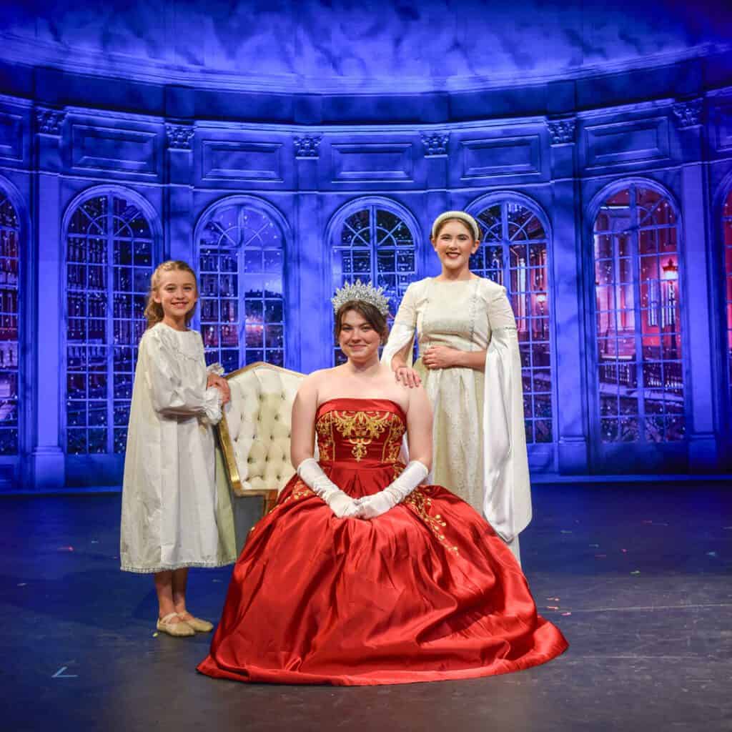 Anastasia Musical Tabor
