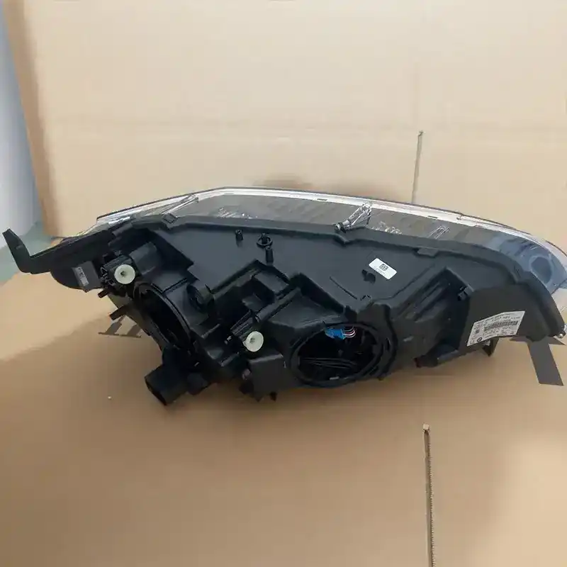 BMW X5 headlight assembly07-13 E70 old model modified new xenon laser lens LED