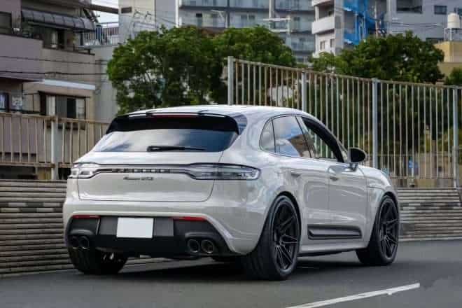 Porsche Macan modification 2023 body kit upgrade for 2012-2022 models, 3D scanning technology for precise fitment and professional aesthetic enhancement.