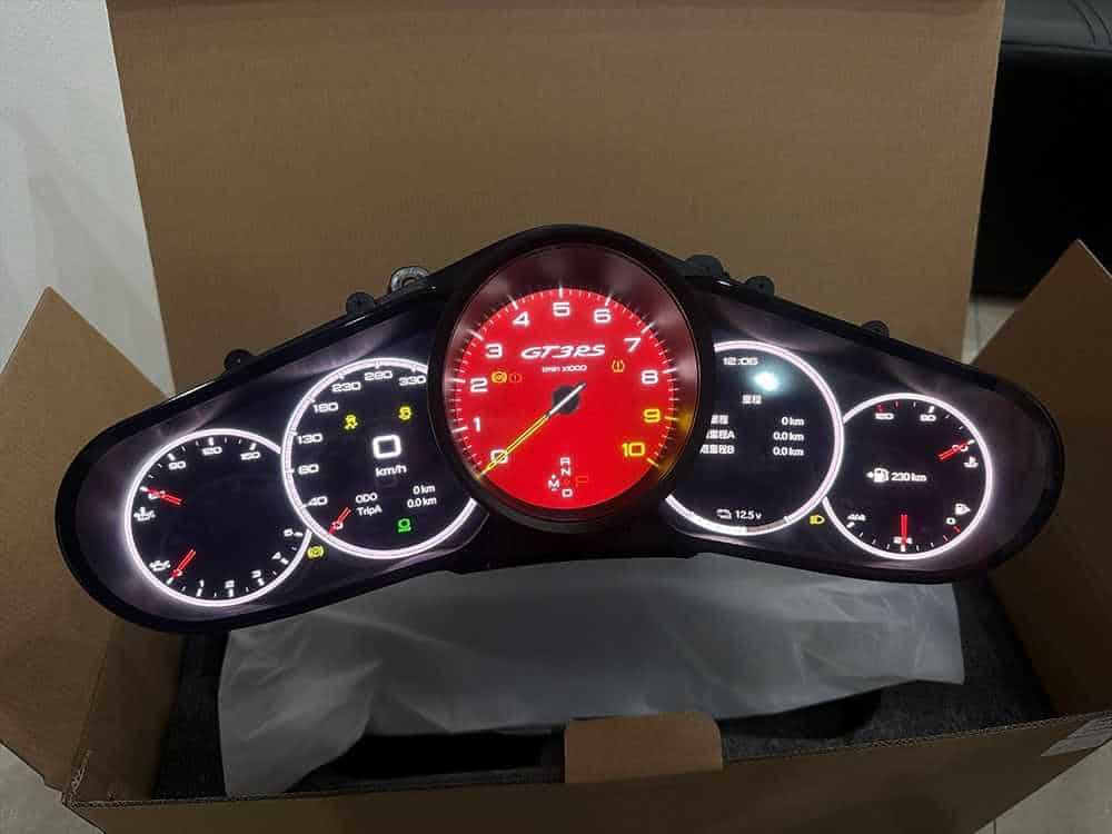 Porsche Cayenne dashboard replacement! 12.3-inch Full HD LCD