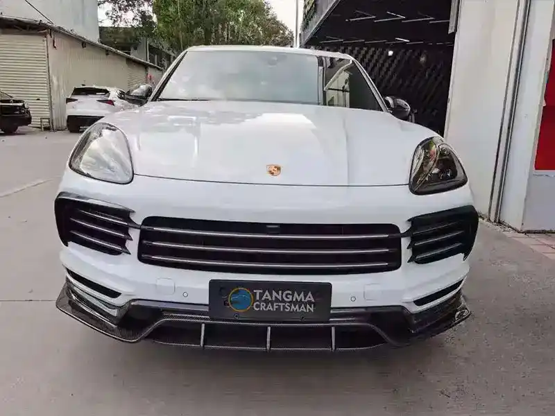 Cayenne modified carbon fiber kit