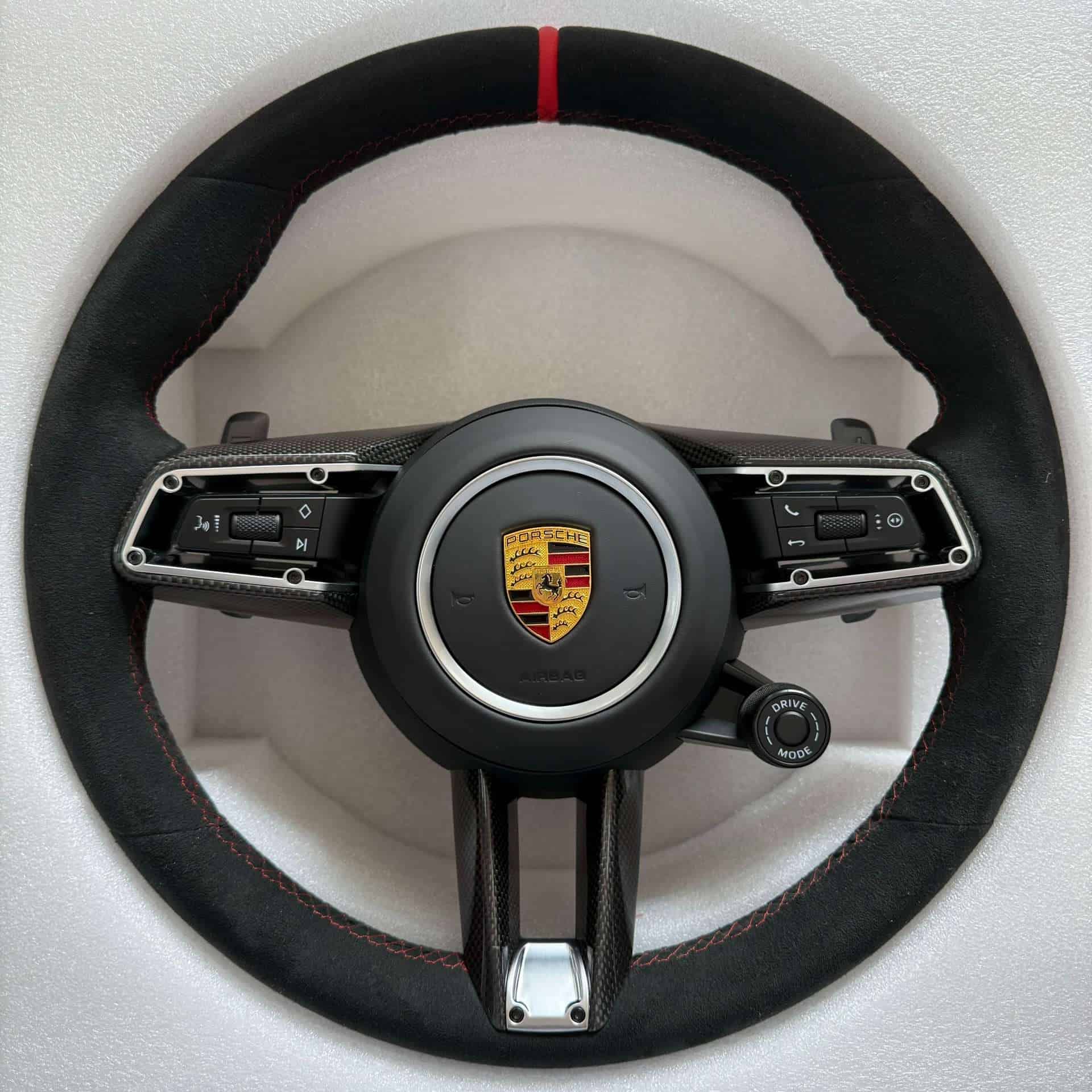 Porsche Carbon Fiber Steering Wheel for Cayenne, Macan and Panamera - Image 5