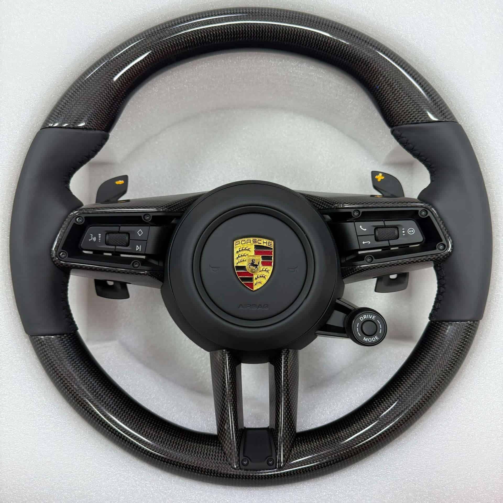 Porsche Carbon Fiber Steering Wheel for Cayenne, Macan and Panamera - Image 6