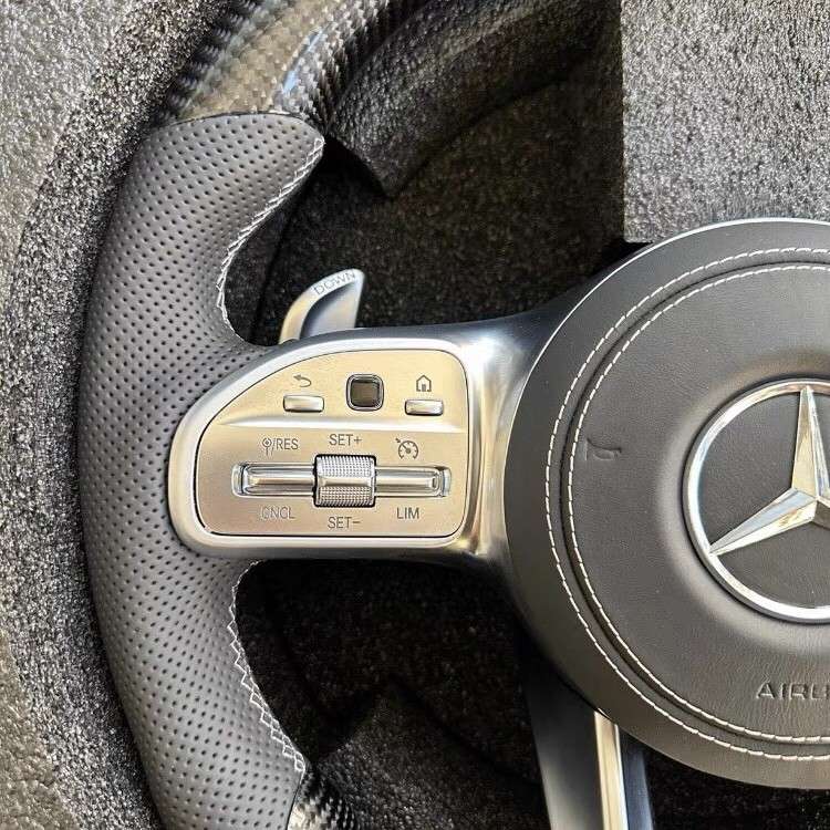 Benz AMG Carbon Fiber Steering Wheel 809 Assembly Upgrade – Custom Upper and Lower Carbon Fiber Design for Enhanced Driving Performance and Luxury Interior