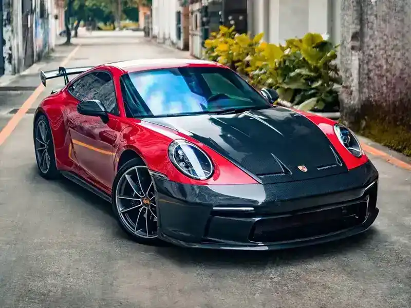 Porsche 911 dry carbon fiber modification