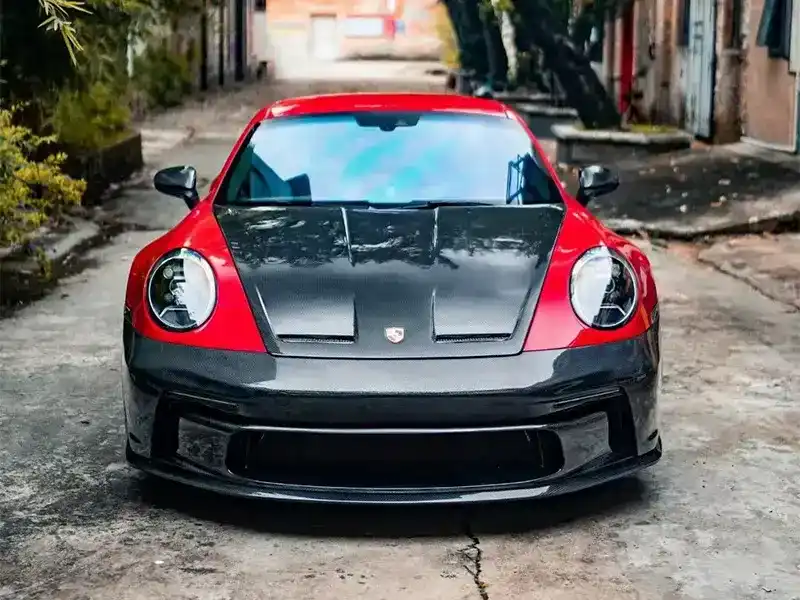 Porsche 911 dry carbon fiber modification