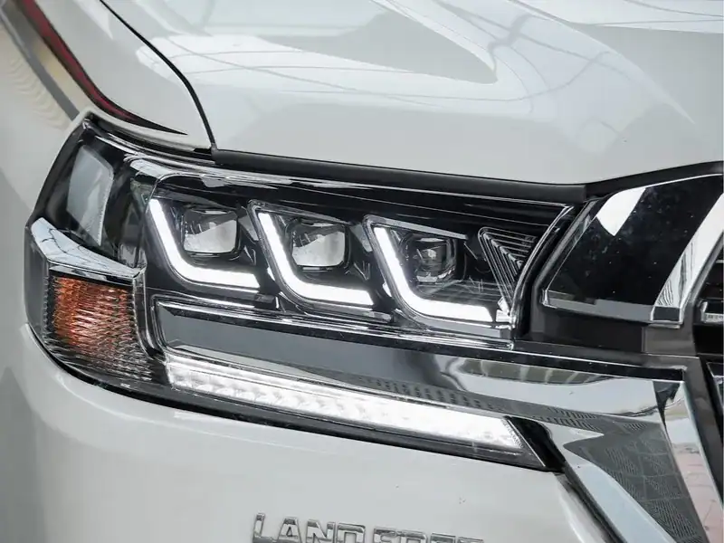 2016+ Land Cruiser Headlights LED DRL LC200