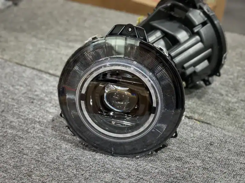 07+ G-Class LED Headlights W463 Upgrade DRL