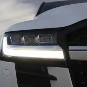 22+ Toyota Land Cruiser LC300 LED Headlight