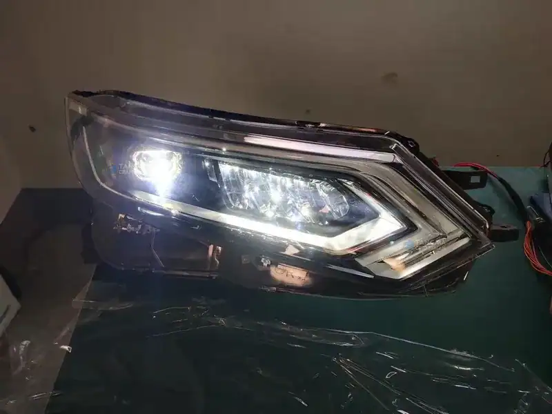 2019+ Nissan Qashqai LED Headlights DRL Sequential Lens