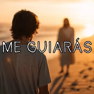 1. Persona en la playa durante atardecer con texto "Me Guiarás" y logo de TDM Producciones, fotografía artística y emocional.