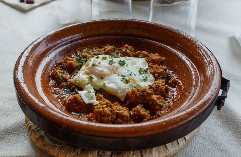 tajine kefta huevo comida marroqui