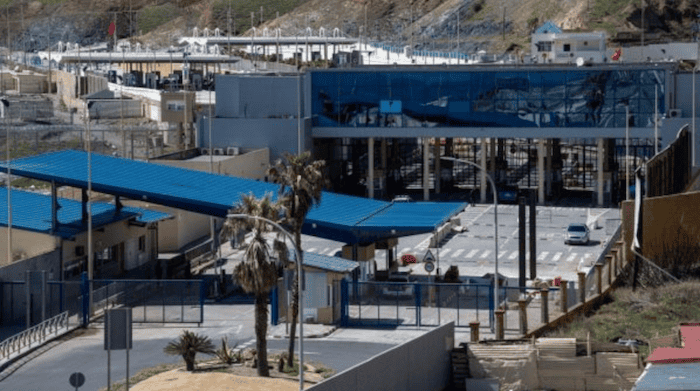 taxis desde la frontera de ceuta a tetuan