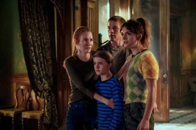 Locke & Key family season 3