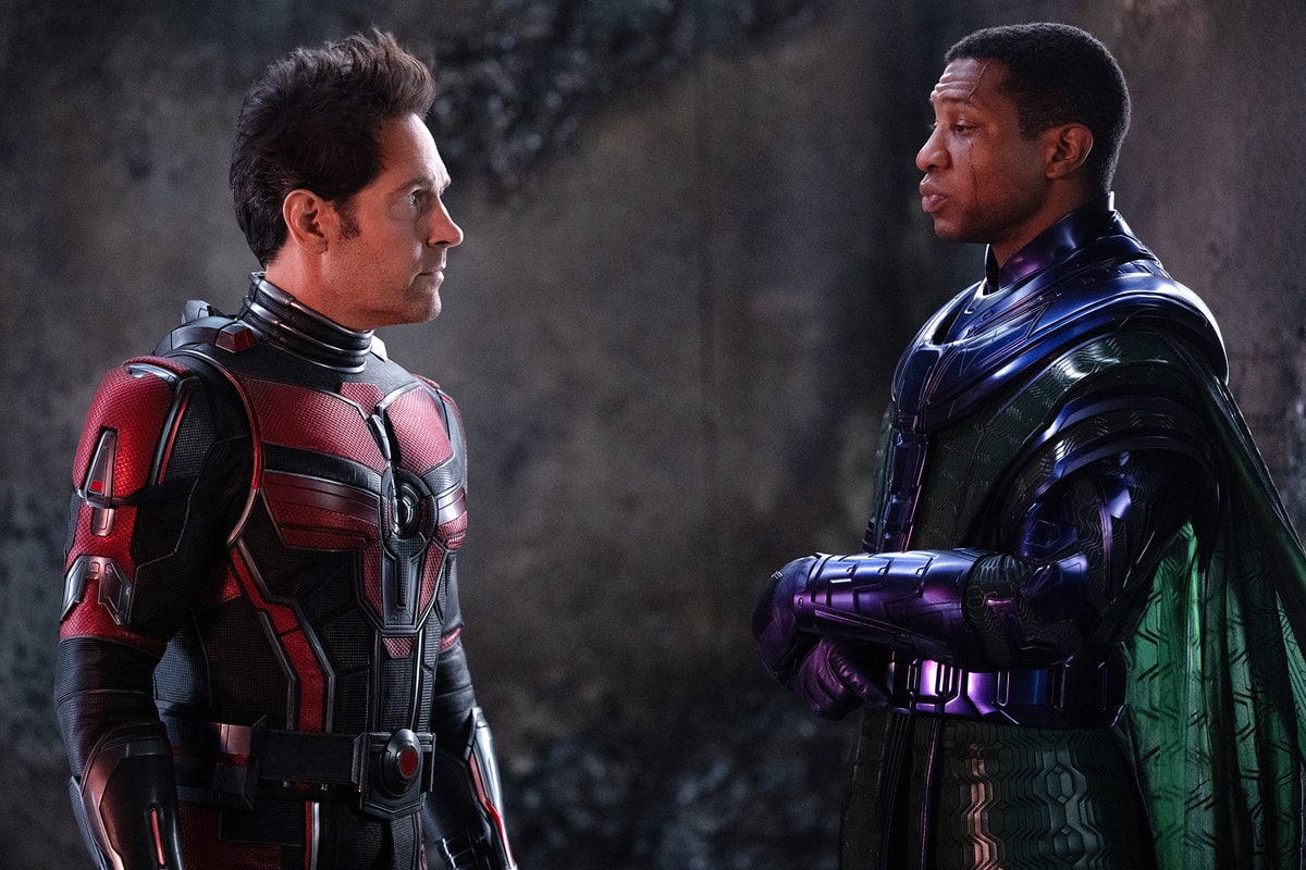 Paul Rudd (Scott) and Jonathan Majors (Kang) in Ant-Man and the Wasp: Quantumania.