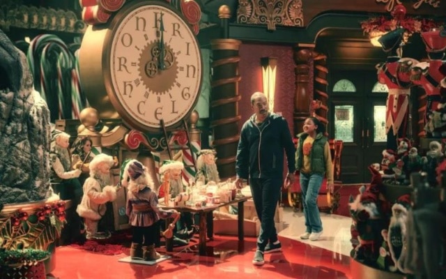 Candy Cane Lane Eddie Murphy and Madison Thomas