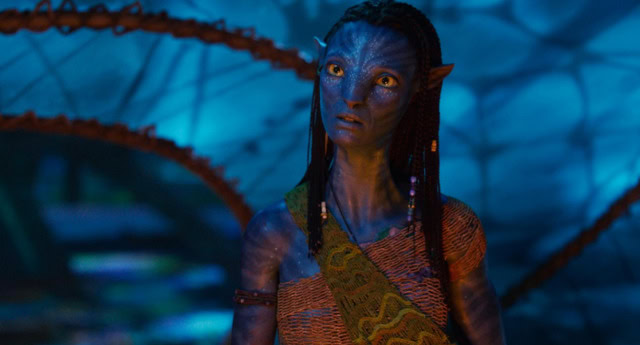Zoe Saldana in Avatar: Fire and Ash (20th Century Studios)