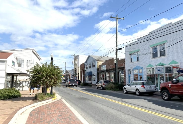 10_03 Main St-min