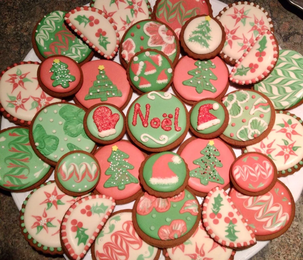 gingerbread cookies decorated with royal icing: royal icing cookies