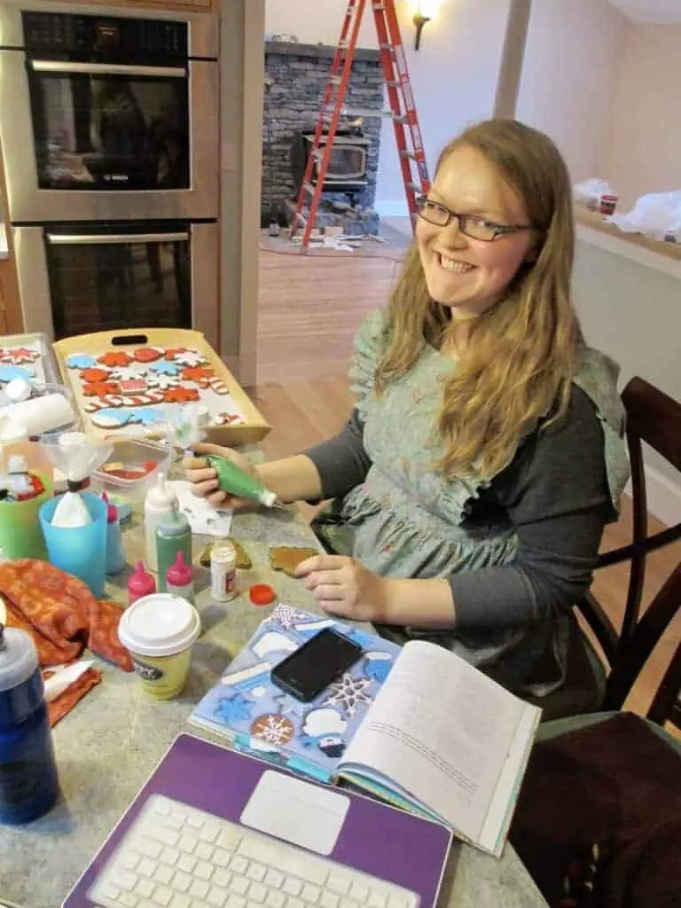 Grace Gaylord decorating royal icing cookies