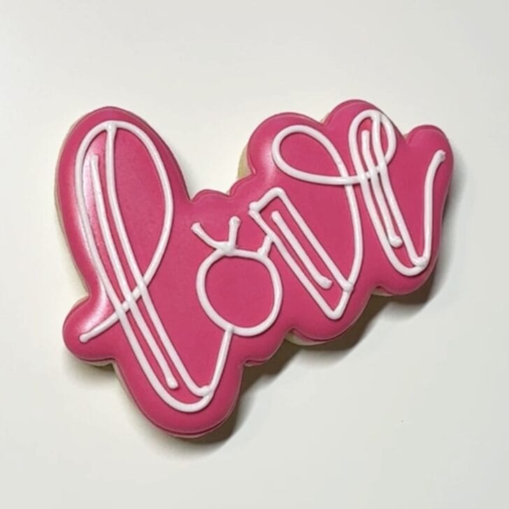 how to prevent craters when writing with royal icing: add lines 