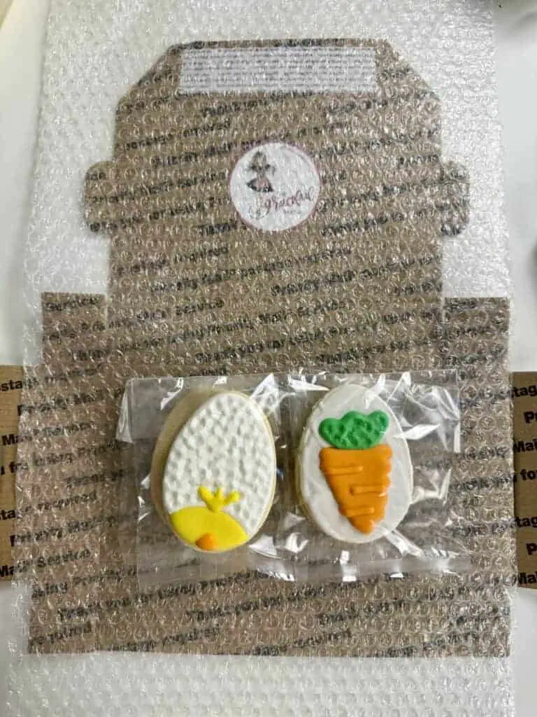 how to package 4 cookies for shipping