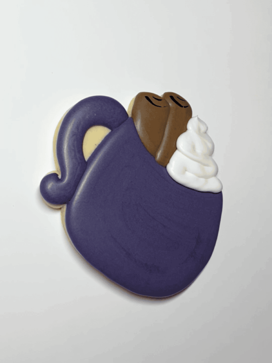 How to decorate mug sugar cookies with royal icing