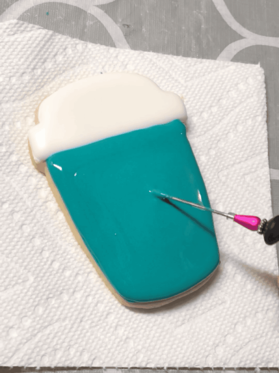 how to decorate coffee cup sugar cookies with royal icing