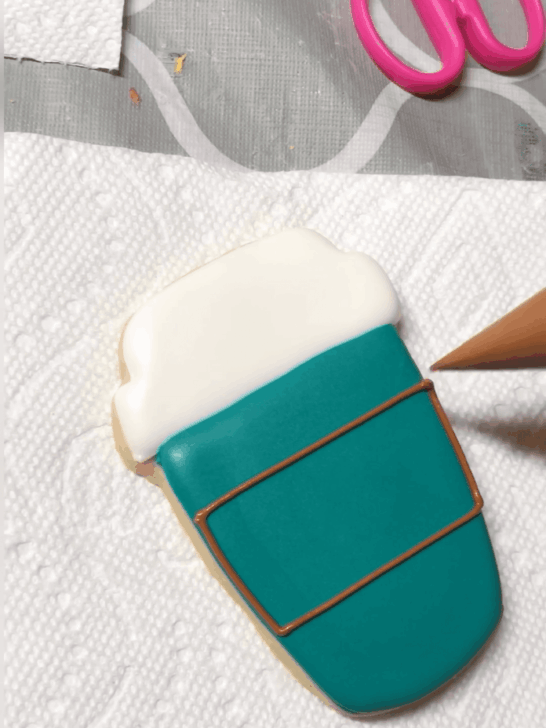 how to decorate coffee cup sugar cookies with royal icing