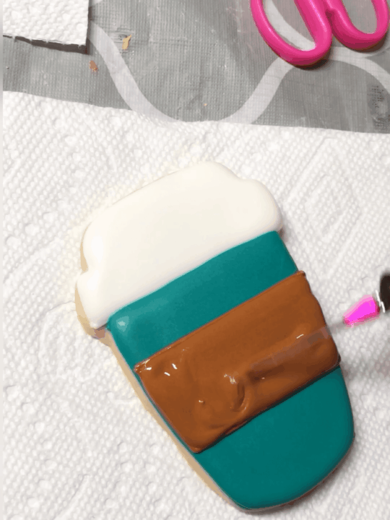 how to decorate coffee cup sugar cookies with royal icing