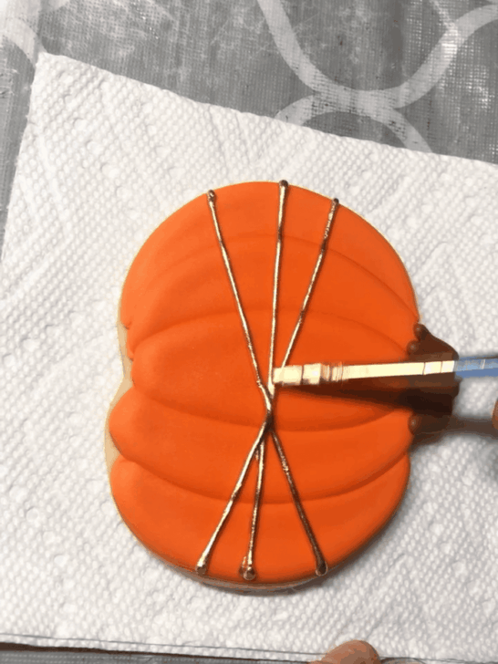 how to decorate Decorated Pumpkin Cookies with royal icing
